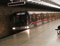 transport-public-in-praga-metro-bus-02
